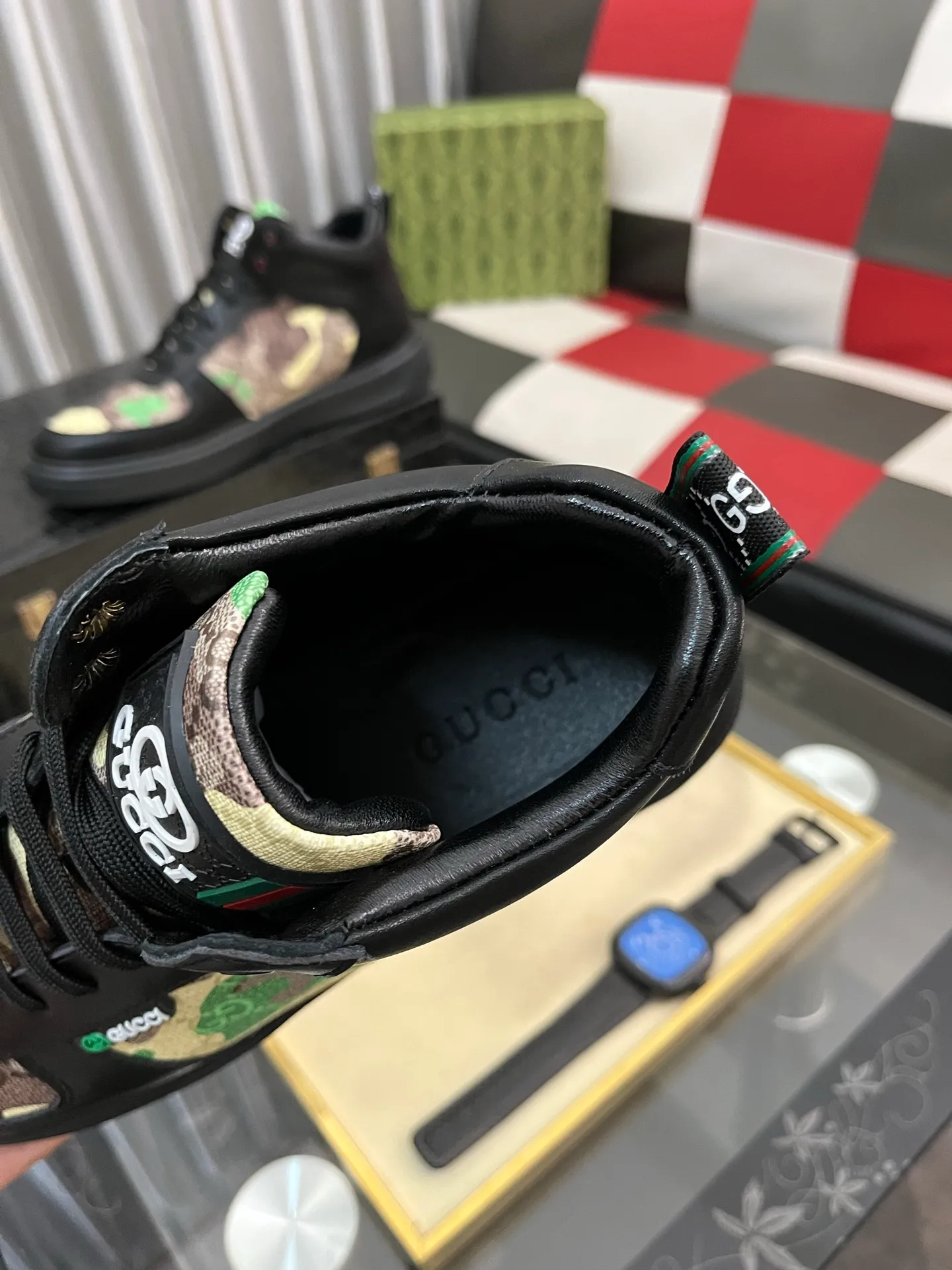 Men's shoes💰: 420⌚️⌚️[GUCCI sheepskin lining] Men's classic Gucci high-top casual shoes, original quality💯The upper is made of imported Italian cowhide and sheepskin lining, with fine workmanship and high-end atmosphere. Has a fashionable and exemplary look. Original rubber wear-resistant outsole. Code number: 38-44